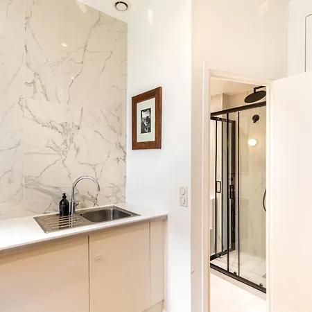 Guestready - élysée Palace Marble Haven Appartamento Parigi